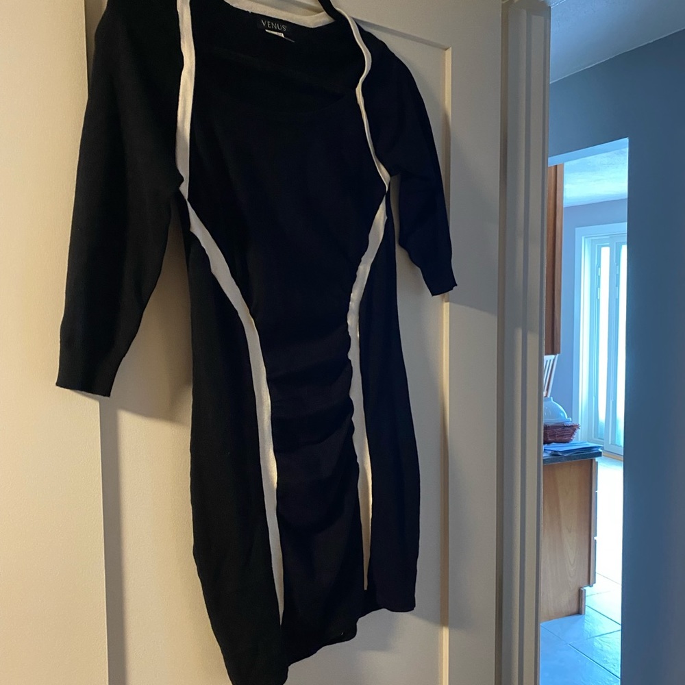 Venus knit dress